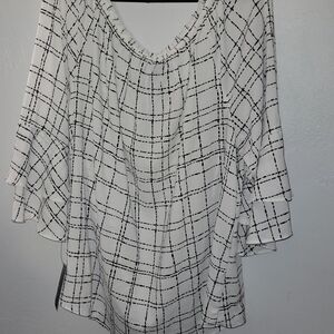 NWT- ALYX brand 100% polyester white/black blouse 2X